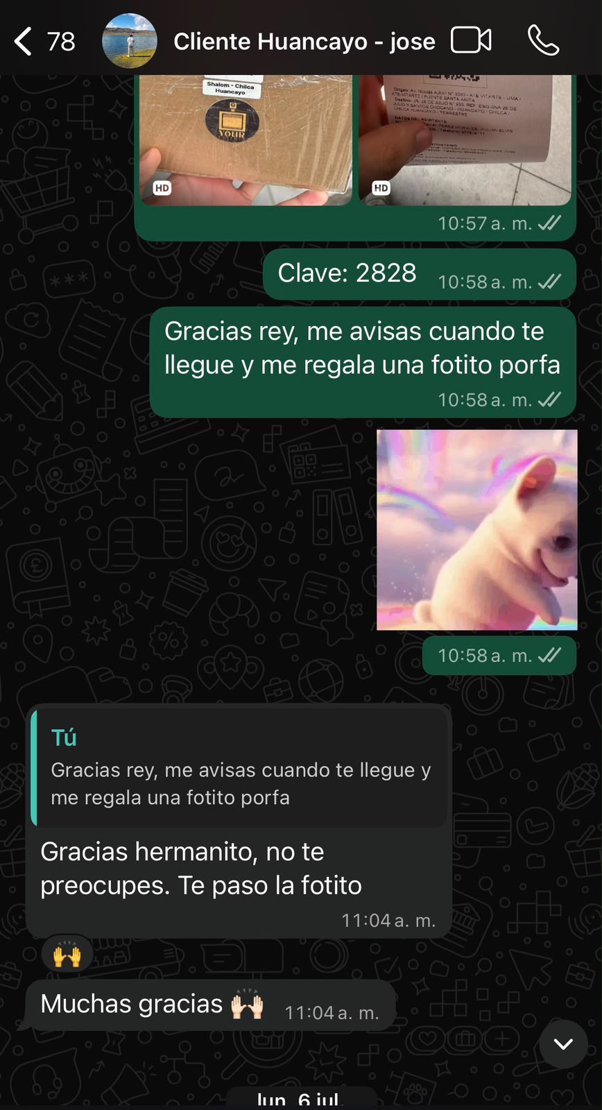Cliente compartiendo su experiencia con Your Essence
